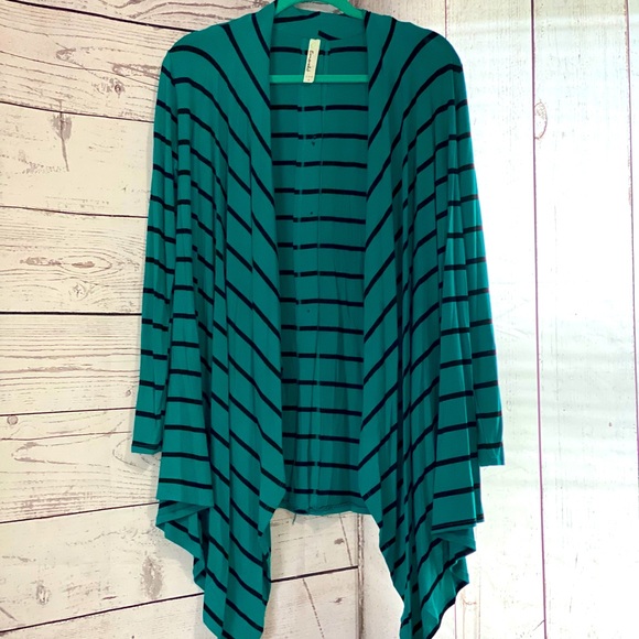 Emerald Green and black Waterfall Cardigan - Picture 3 of 7